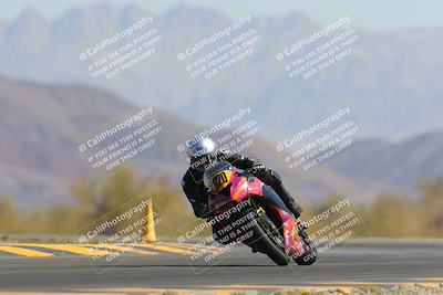 media/Apr-09-2023-SoCal Trackdays (Sun) [[333f347954]]/Turn 14 (1015am)/